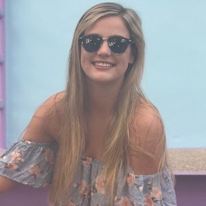 Meet your Posher, Amy